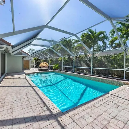 Modern 4Br In Central Wellington- Walk To Shops